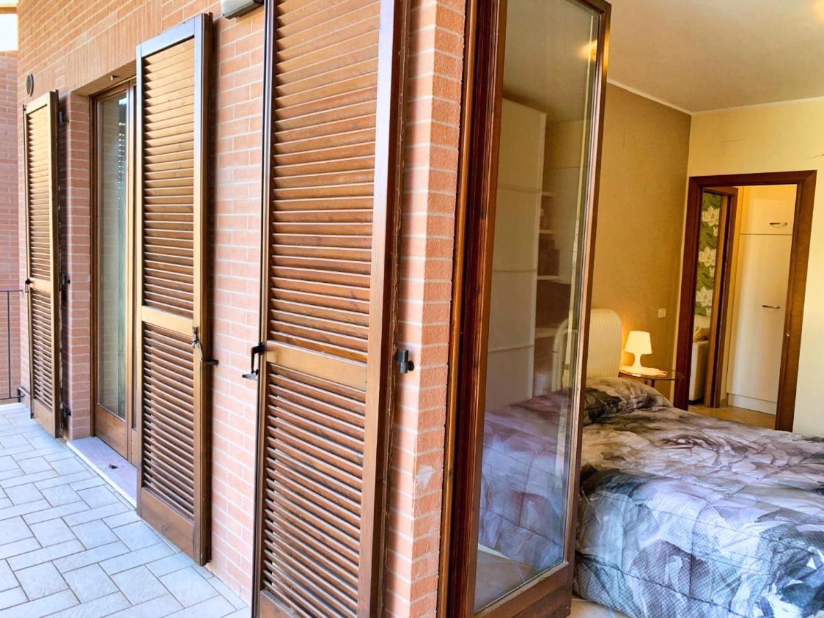 La Casa Di Lory Leilighet Sarnano Eksteriør bilde
