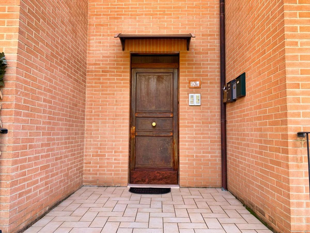 La Casa Di Lory Leilighet Sarnano Eksteriør bilde